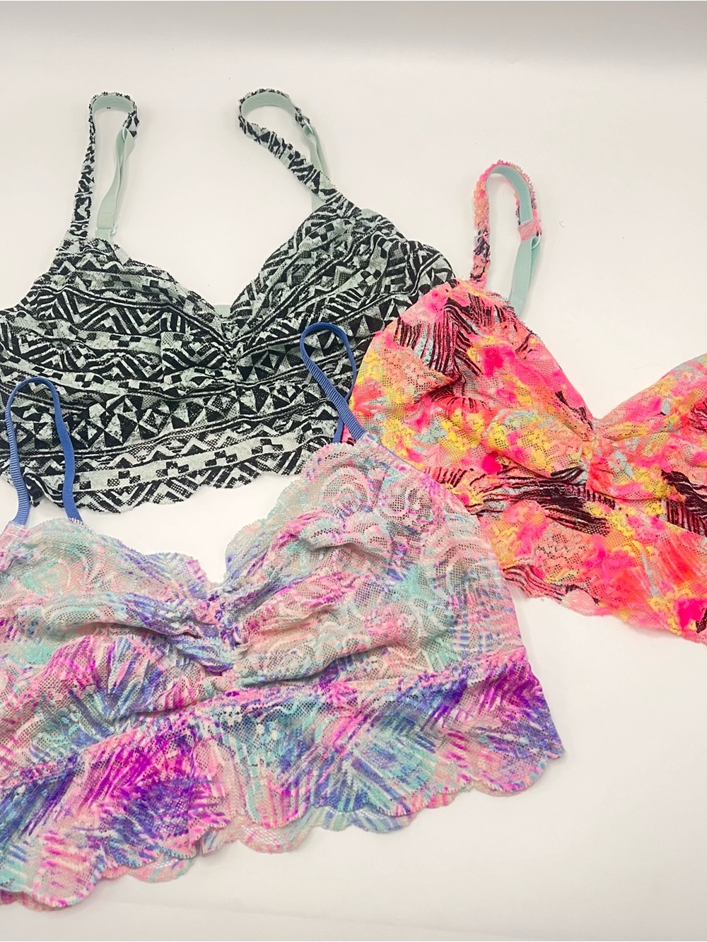 Pink Victoria’s Secret Lot Of 3 Small Lace Bralette Pullover Adjustable Straps